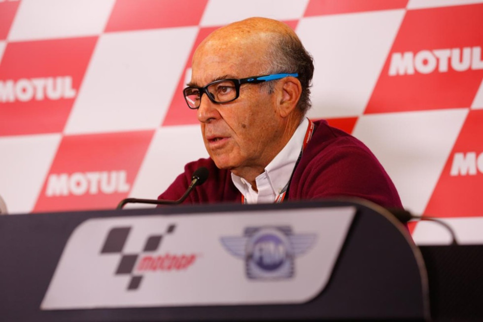 MotoGP – «Μπρα ντε φερ» διοργάνωσης – κατασκευαστών για κέρδη και συμμετοχές