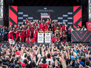 WorldSBK 2023 – Η Aruba.it Racing Ducati κατακτά το φετινό Triple Crown