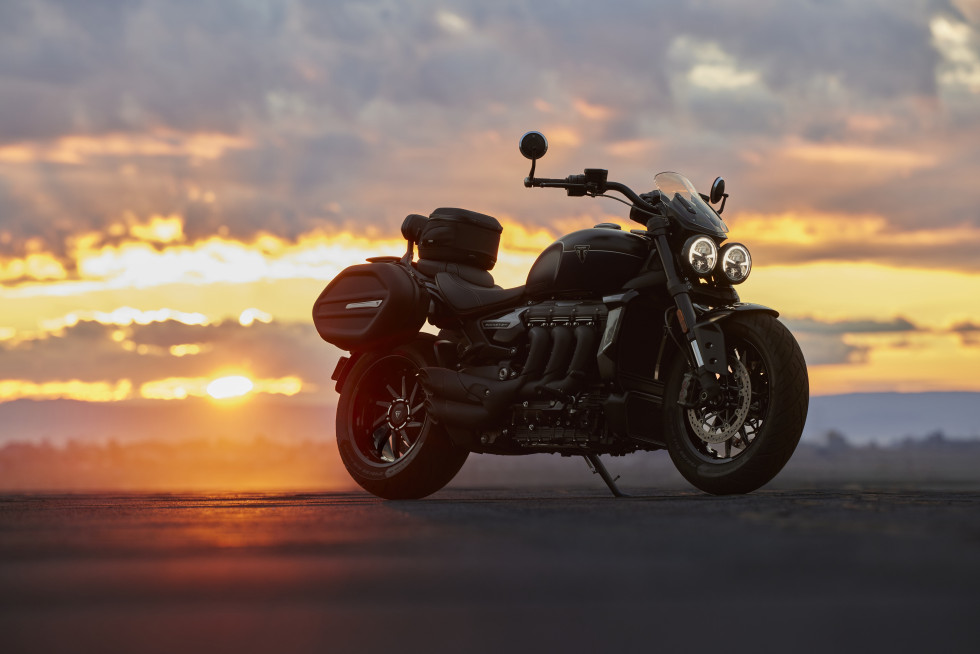 Triumph Rocket 3 Storm R και Storm GT 2024 – Πιο ισχυρές από ποτέ