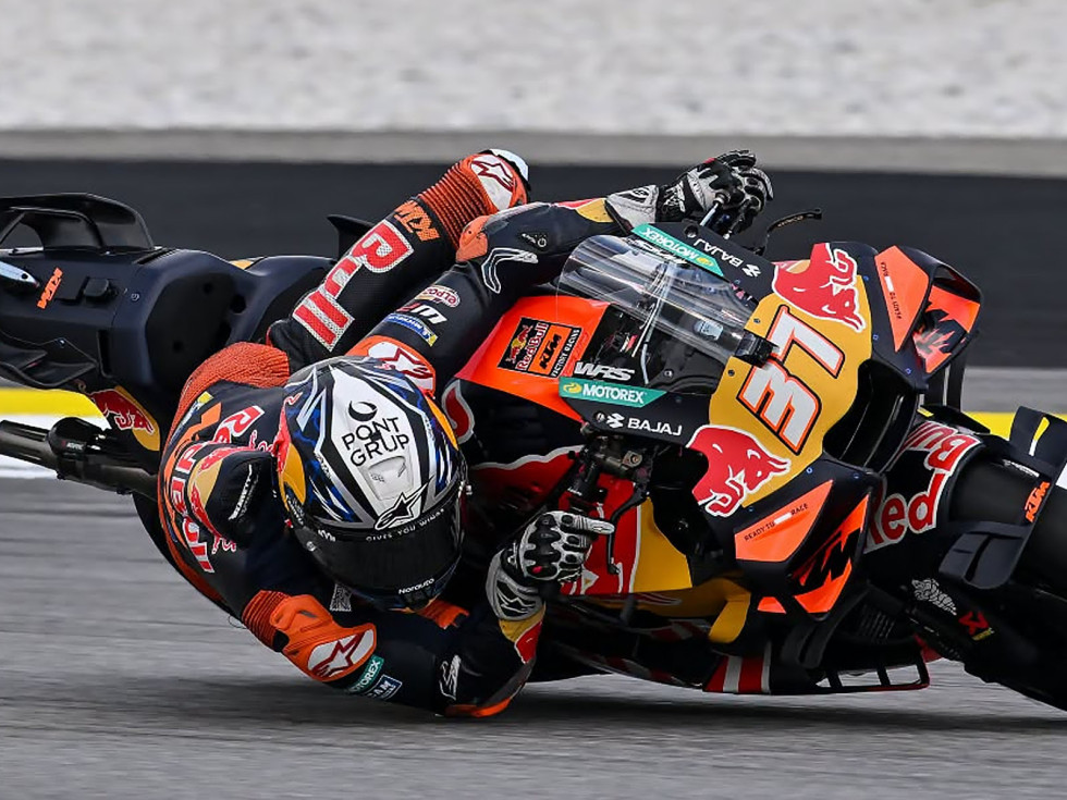 MotoGP 2026 - Pedro Acosta ο νικητής του παραλίγο βρόχινου Sprint της Sepang