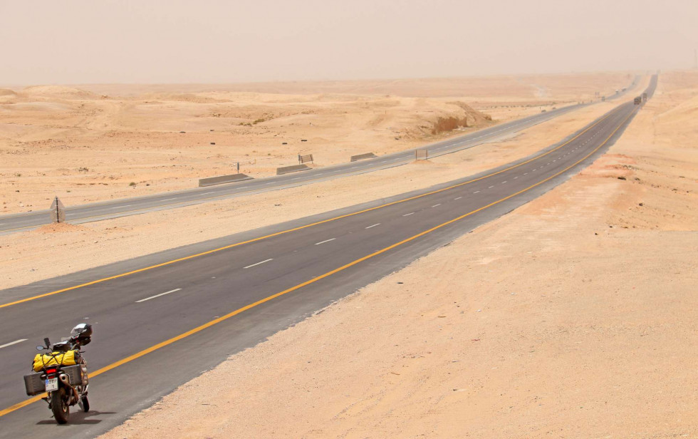 Ταξιδιωτικό “ARABIAN TOUR” - Μέση Ανατολή και Αραβία με BMW F 850 GS - Ε&#039; Μέρος