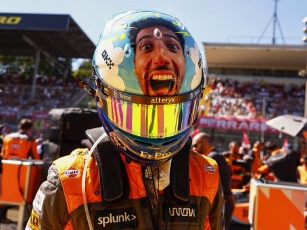 Ο Daniel Ricciardo «αντέγραψε» το κράνος του Valentino Rossi