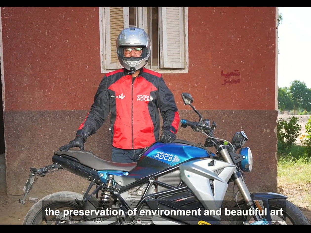 Παγκόσμιο ρεκόρ για το μεγαλύτερο ταξίδι με ηλεκτρική μοτοσυκλέτα