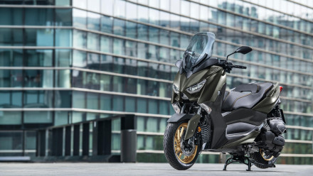 Yamaha - Νέες εκδόσεις ΧΜΑΧ Tech MAX 300 και ΧΜΑΧ Tech MAX 400 - Δελτίο Τύπου