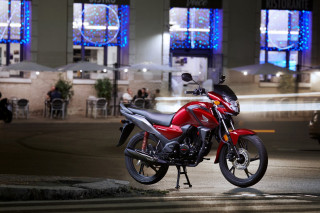 Honda CB125F - Χρόνος άφιξης στην Ελλάδα, τιμή, πληροφορίες και τεχνικά χαρακτηριστικά