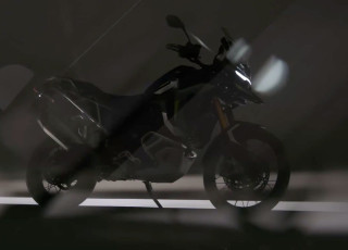 Δεν... κρατιέται η Triumph – «4 νέα μοντέλα» προσεχώς σε αποκάλυψη