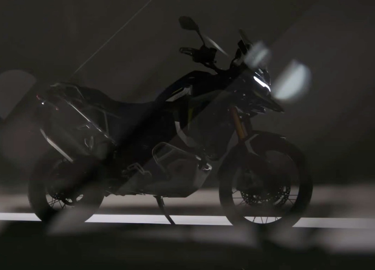 Δεν... κρατιέται η Triumph – «4 νέα μοντέλα» προσεχώς σε αποκάλυψη