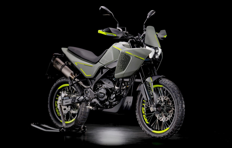 EICMA 2022 - Benelli BKX 250 και BKX 250 S για το 2023