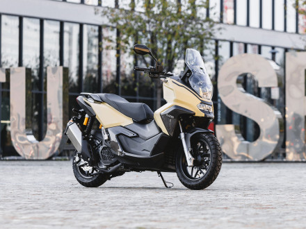 UM Rockville 125 - Το νέο μέλος στην κατηγορία των Adventure Scooter