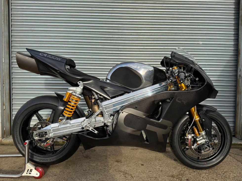 Ένα Crighton CR700W - ναι, το superbike με τον περιστροφικό κινητήρα - βγαίνει προς πώληση