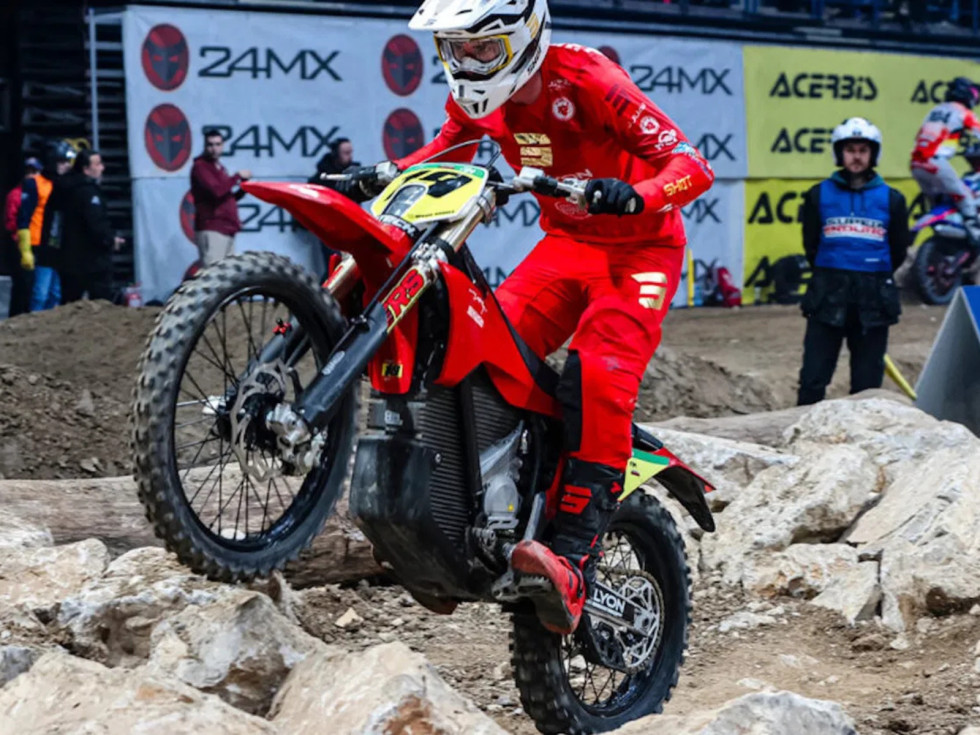 SuperEnduro 2026 - Η ηλεκτρική Stark Future νίκησε τους "γίγαντες" της βενζίνης και πήρε το παγκόσμιο