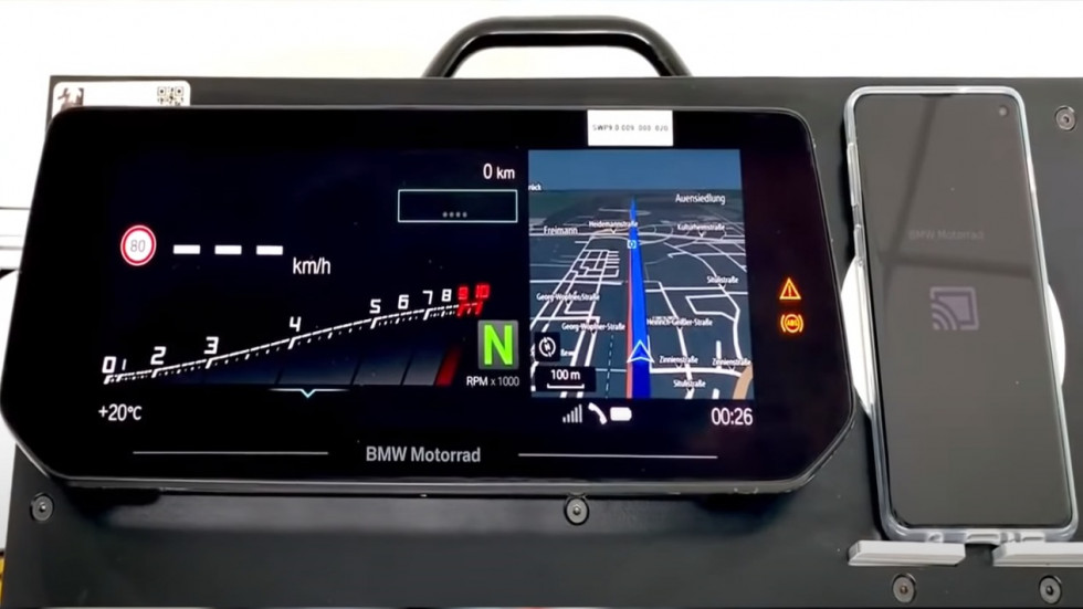 BMW Motorrad - Αυτά θα είναι τα νέα TFT όργανα της φίρμας - Video