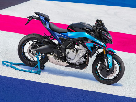 CFMOTO 675NK 2026 - Αγωνιστική εμφάνιση αλα MotoGP για το τρικύλινδρο naked