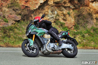 Test - Moto Guzzi V100 Mandello S 2023