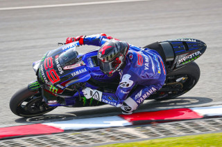 MotoGP, Jorge Lorenzo – Πρώτες φωτογραφίες και γυρολόγια-έκπληξη από την επιστροφή του στη Yamaha