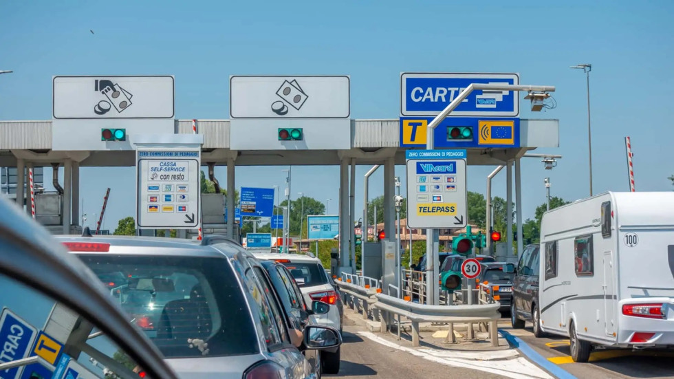 Οι Ιταλοί μειώνουν τα διόδια στους αυτοκινητόδρομους από το 2026