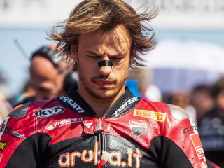 Nicolò Bulega - Σφοδρή πτώση στις δοκιμές της νέας Ducati MotoGP