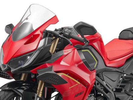 QJMotor SRK 125 R1/RR – Νέα αγωνιστική εμφάνιση για αναβάτες κατηγορίας Α1