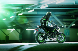 Το Kawasaki Z900 θα συνεχίσει να κυριαρχεί στα «γυμνά» και το 2021