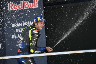 Valentino Rossi: Πάλεψα με τη Yamaha, μου ζητούσαν να οδηγήσω σαν τον Quartararo