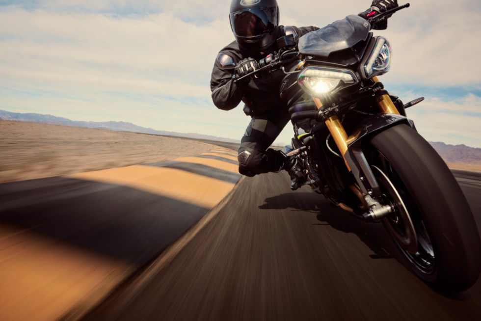 Triumph – 29 νέα μοντέλα για το 2026 - Στον «χορό» των σίριαλ ηλεκτρονικών παρουσιάσεων