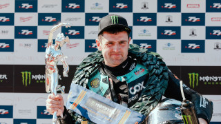 Isle of Man TT - Ασύλληπτος Michael Dunlop με την 23η νίκη του στο «νησί»