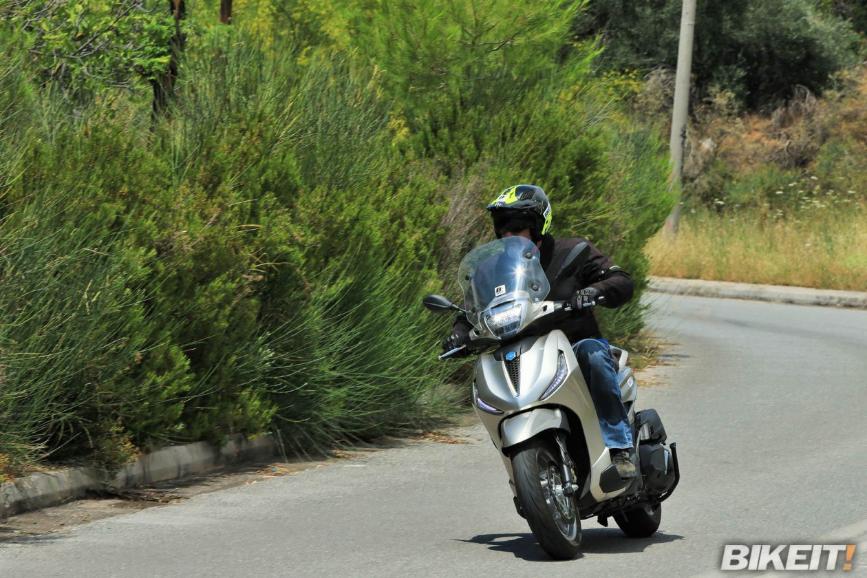 Test - Piaggio Beverly 400 HPE 2021