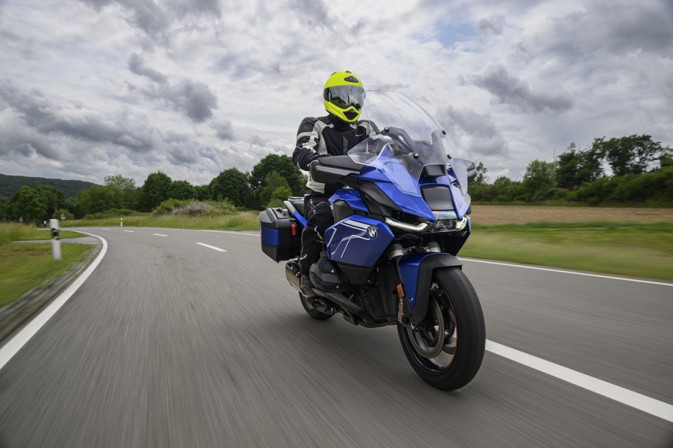 Test - BMW R 1300 RT 2026 - Αποστολή στη Γερμανία