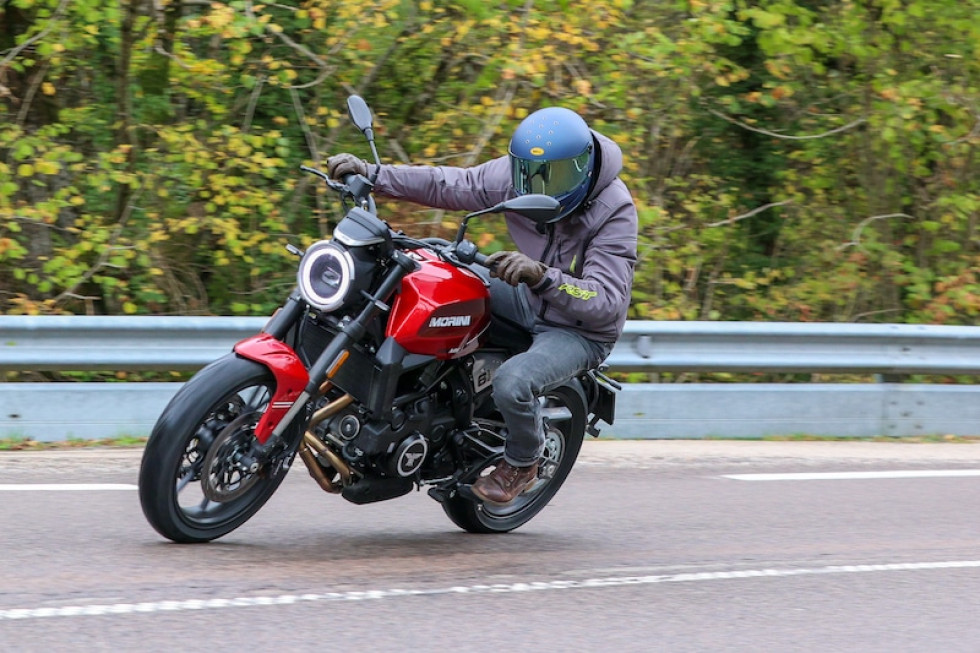Test – Moto Morini Seiemmezzo STR / SCR 2023 – Αποστολή στη Γαλλία