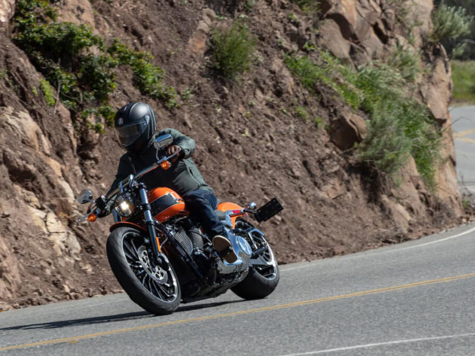 Test - Harley-Davidson FXBR Breakout 117 2023 - Αποστολή στην California