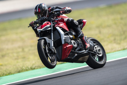 Ducati - Αποκάλυψε τις Streetfighter V2 και Streetfighter V4 SP του 2022