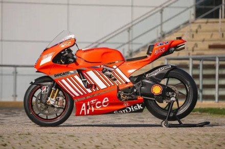 Σε δημοπρασία η πρωταθλήτρια Ducati Desmosedici GP7 του Casey Stoner