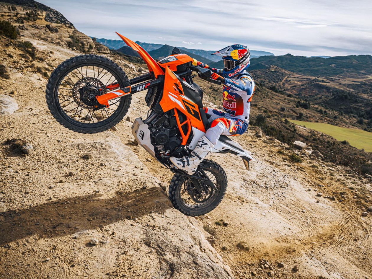 KTM 390 Enduro R / 125 Enduro R 2025 - Η κατηγορία των προσιτών enduro ξυπνά!