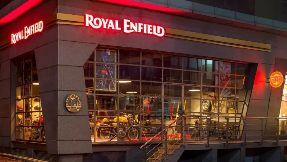 Καλπάζει η Royal Enfield - Μήνας ρεκόρ ο Σεπτέμβριος 2025
