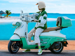 Cyclone RT3E - Νέο μεσαίο ρετρό scooter που κοιτάζει προς την Ευρώπη