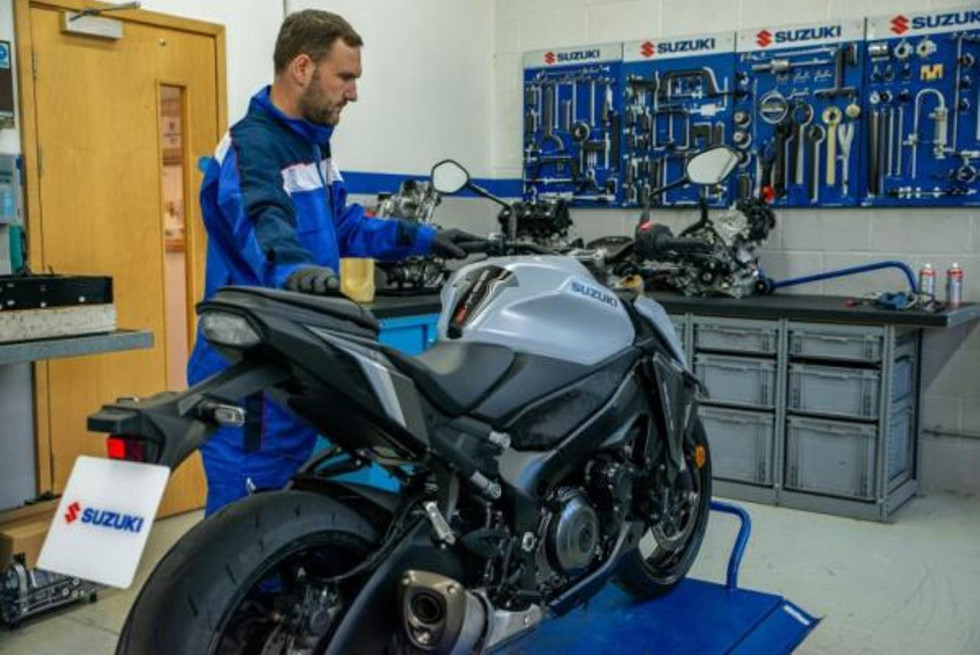 Suzuki Αγγλίας – Οι πρώτοι 26 απόφοιτοι από το πρόγραμμα μαθητείας