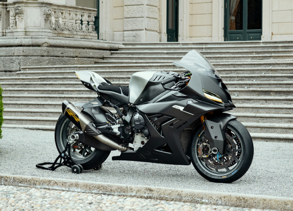 BMW Concept RR - Δείτε το και ακούστε το σε δράση [Βίντεο]