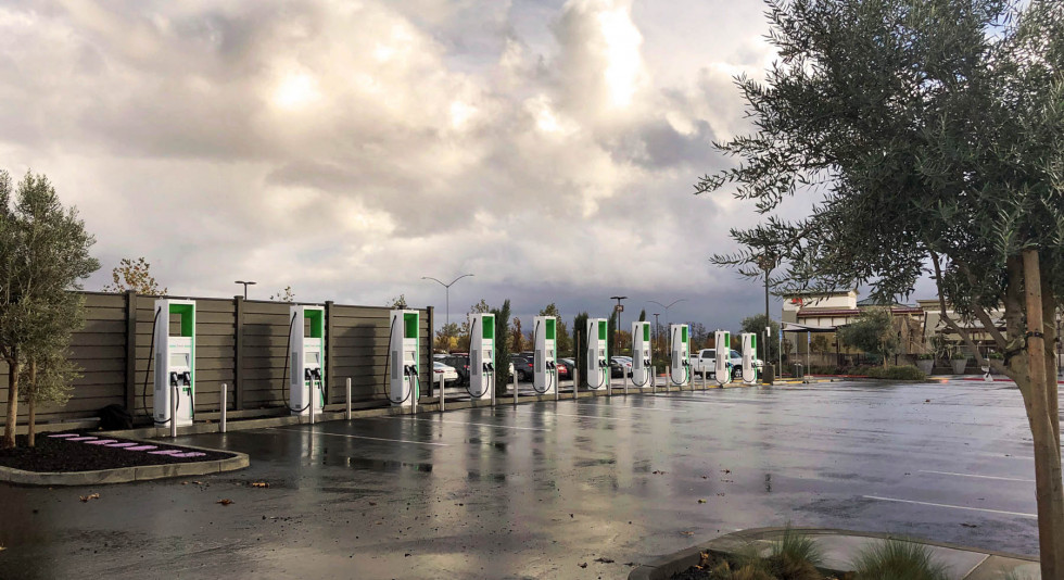 Παράταση για την εκπόνηση Σχεδίων Φόρτισης Ηλεκτρικών Οχημάτων