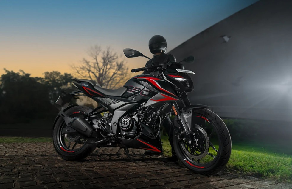 Bajaj Pulsar N250 2024 - Αναβάθμιση σε πολλά επίπεδα