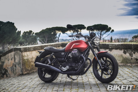Moto Guzzi V7 Stone 2021 – Ετοιμοπαράδοτο στην Piaggio Λυμπερόπουλος