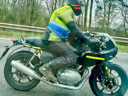Royal Enfield Continental GT 750 - Κατασκοπευτικές φωτογραφίες αποκαλύπτουν τη νέα cafe racer
