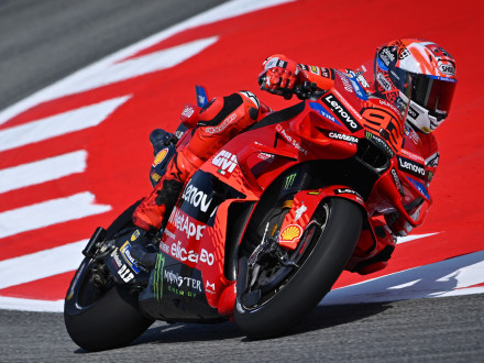 MotoGP 2025 - Νίκη Marc Marquez με φόντο πτώσεων στο καταλανικό Sprint