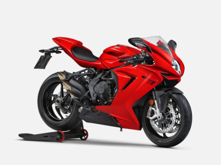 MV Agusta - Κατεβάζει την τιμή της F3 R και “ανακατευει” την τράπουλα στα premium