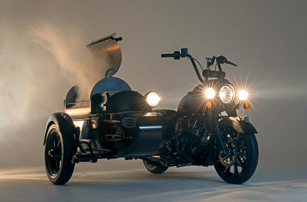 Indian με Sidecar στο οποίο μπορείτε να κάνετε BBQ