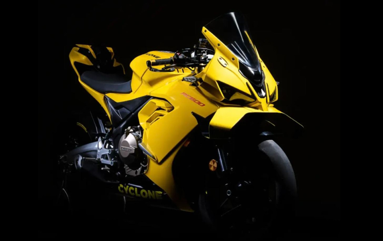 Cyclone RC600 - Ντεμπούτο με δικύλινδρο κινητήρα της Norton - BIKEIT!