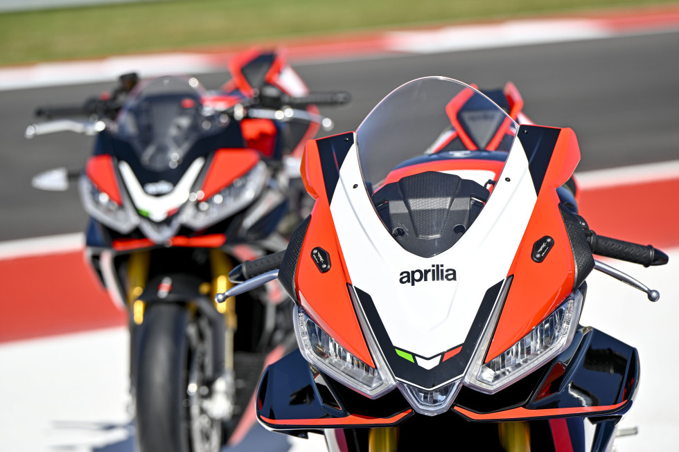 Aprilia RSV4 – Tuono V4 Factory SE-09 SBK - Αυτές είναι οι τιμές των ειδικών εκδόσεων