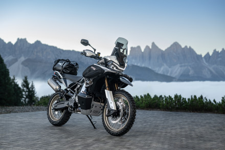 EICMA 2025 – CFMOTO 1000 MT-X CRAFTED