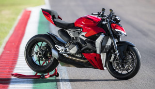 Ducati Streetfighter V2 2022 - Πιο “ανθρώπινο” και προσιτό από το V4, με βάση το Panigale V2