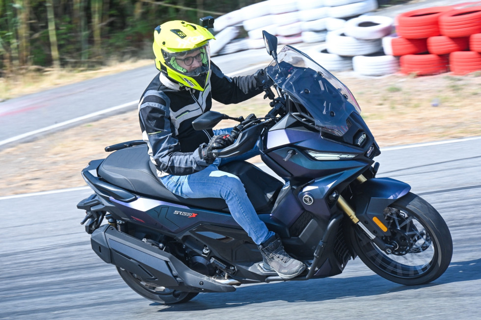 Πρώτη δοκιμή – Voge SR450X 2026 – Οδηγούμε στην Ελλάδα