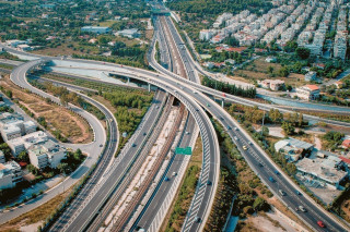 90χρονος πήγαινε ανάποδα στην Αττική Οδό – Μα πώς είναι δυνατόν;